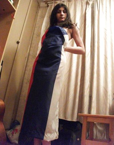 10P Armenian teen with Russian flag