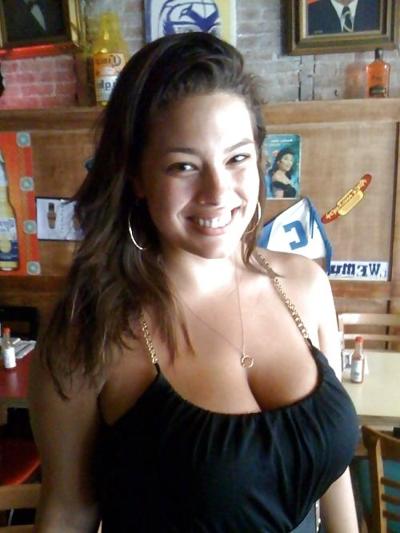20P Not naked busty facebookwomen 8.