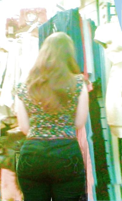 4P Sexy long haired brunette with BIG round ass in tight jeans