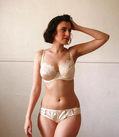 25P Bra Panty Lingerie Sexy Women