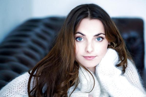 7P Paula schramm German Actress