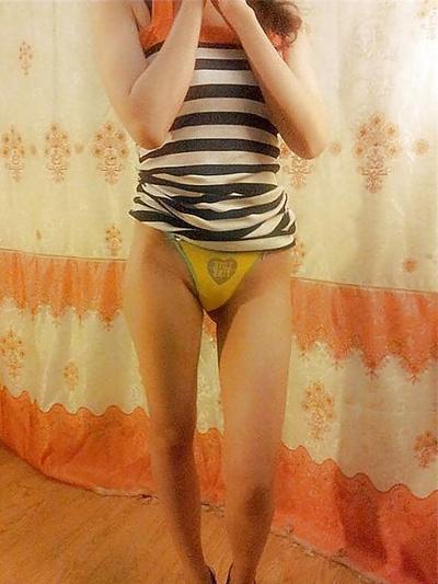 25P アジアのママはナイロンを履いて売春婦