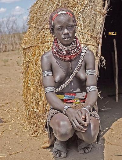 25P Exotic African Tribal Beauties 