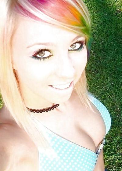 22P Dyed Hair Girls