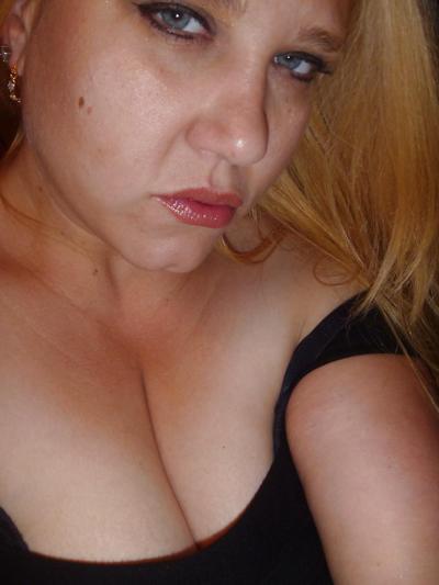 15P Deana Minaj chaud bbw cul en culotte