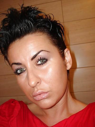 25P Makeup      red lips      face