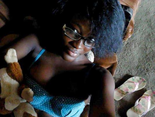 24P MES SALOPES BLACK 4 DE FACEBOOK