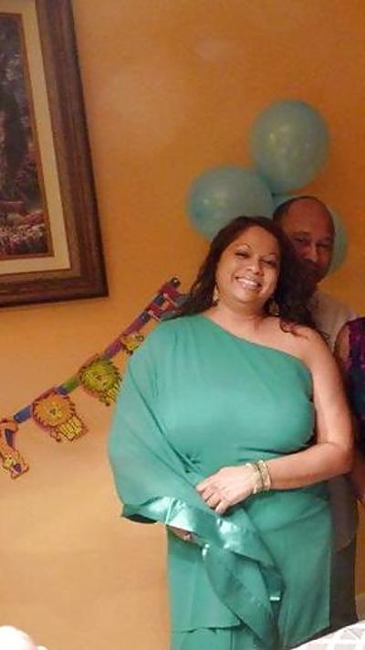 24P INDIAN SLUT AUNT MY FAM