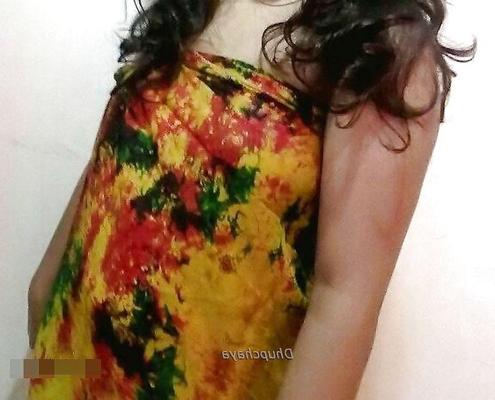 8P Mumbai young wife showing big boobs and cunt