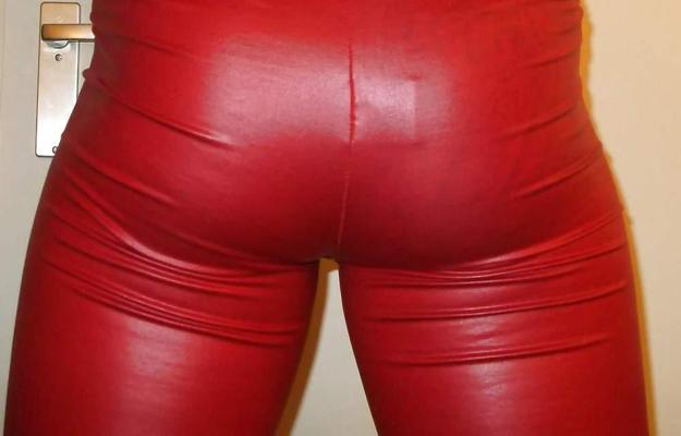 5P 私の赤い光沢のあるタイトなレギンス