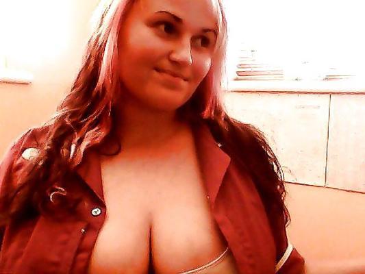 15P Amazing tits on amateur wife
