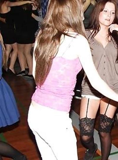 10P Danish teens-47-party  