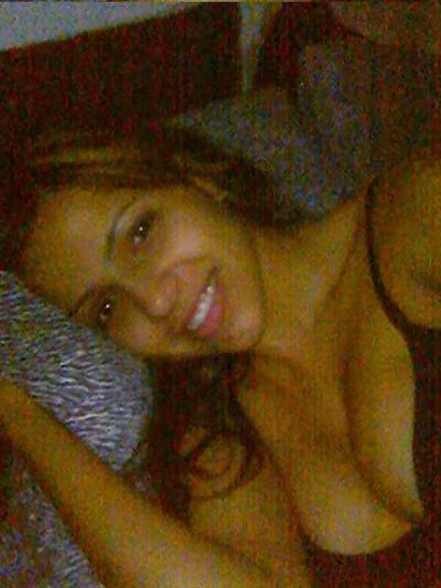 25P Vida Guerra hat Handybilder gehackt
