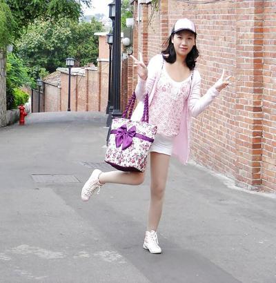 25P Sophie - asian girl