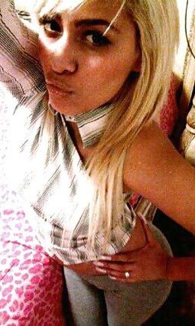 25P Gorgeous latina milf