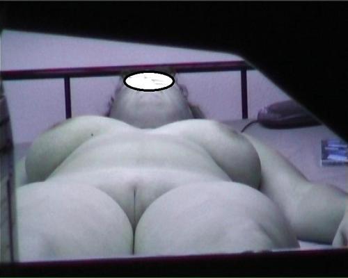 8P Sunbed tanning voyeur