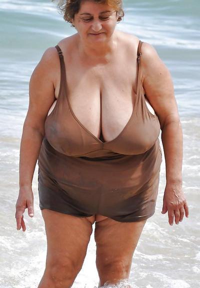 20P Seins énormes dans les vêtements (saison 3)