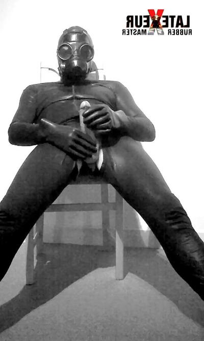 25P French Rubber Master Latexeur