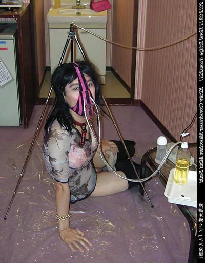 21P Toilet slave Mimi (2012.03.11) #8