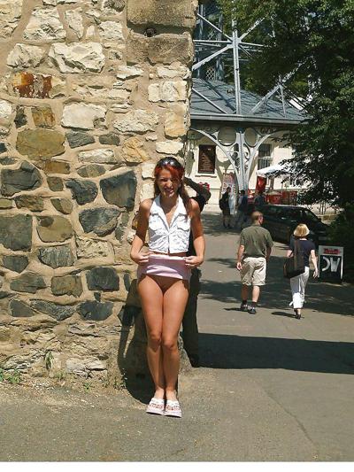 25P Otra chica exhibicionista.