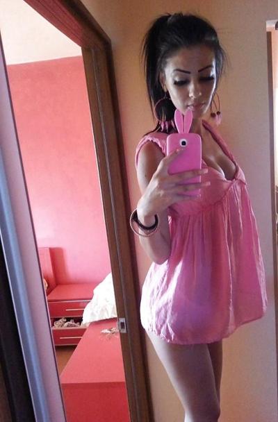 13P Fille roumaine : Andra