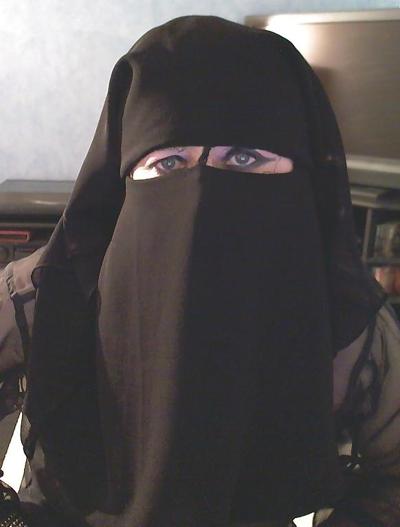 12P Salope musulmane en niqab