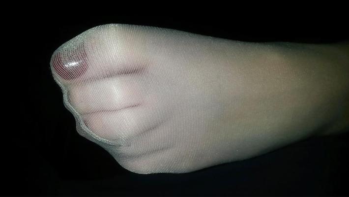 13P Bear feet