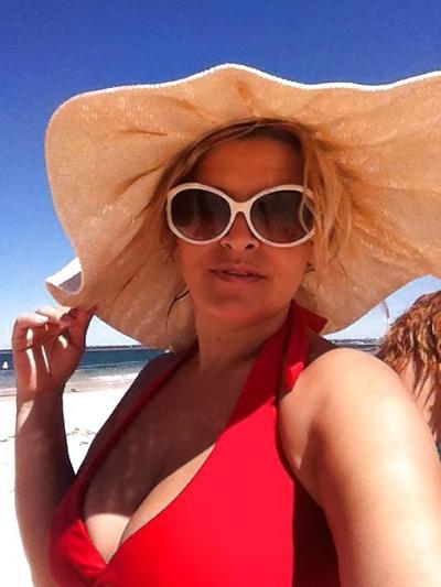 18P Australian MILF ( Big natural tits )
