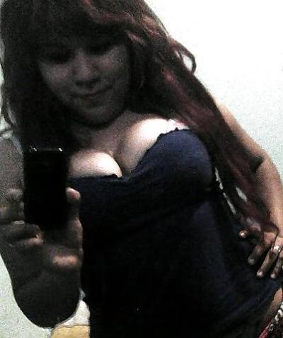 8P Thick latina bbw cleavage