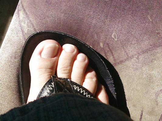 11P Sexy feet and toes