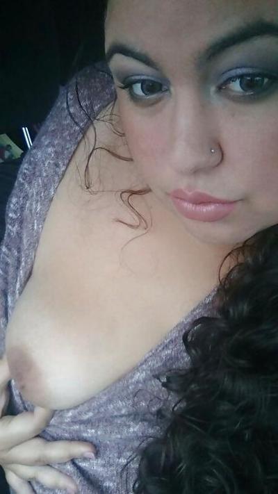 19P Latina kik Photos