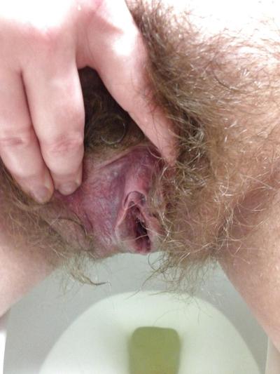 25P Fat hairy pussy stuffed with soda can and shops for 3 hrs