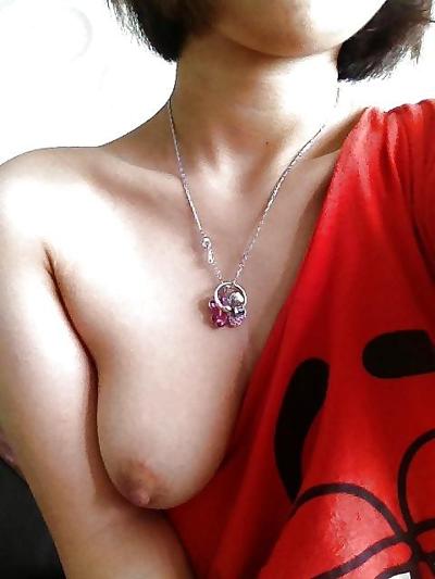 4P Nude asian girl sandrine94