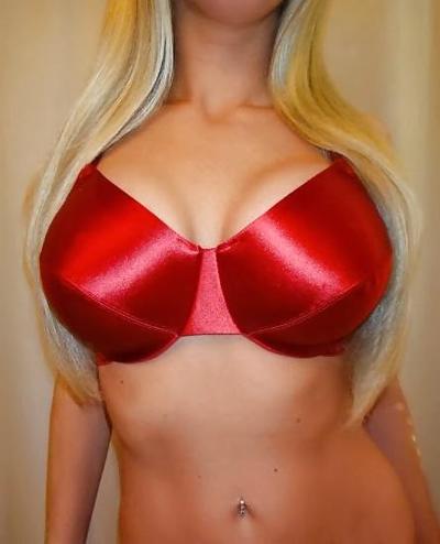 25P Soutiens-gorge Sur Des Femmes Au Hasard 7
