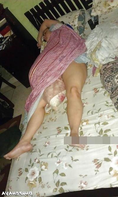 14P Desi prachi breasts cunt hole nude pictures shot by uncle