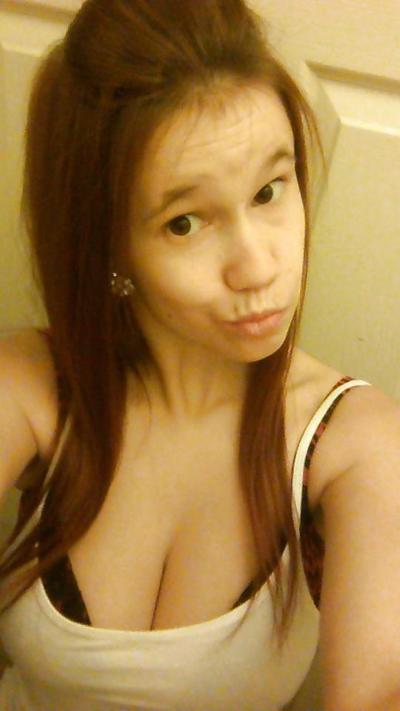 22P 巨乳ティーンふしだらな女