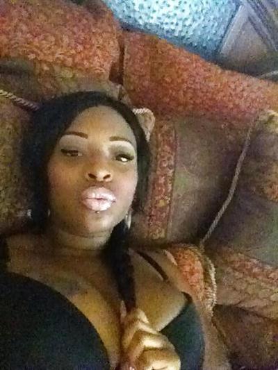 25P Skyy Black TwiTTer Photo'z