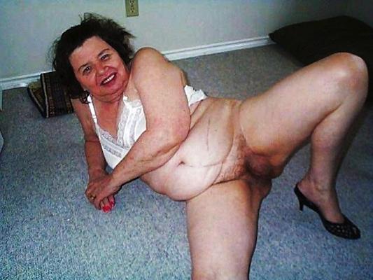 25P Grannies BBW Matures #43