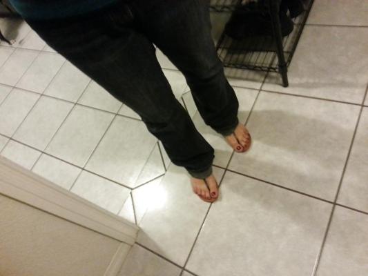 6P My latina wifes candy feet in thong sandels