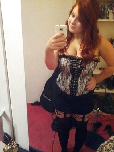20P Hot Teen Partying And Posing 8