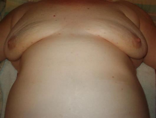 7P 64 y.o. wife tits and pussy pump