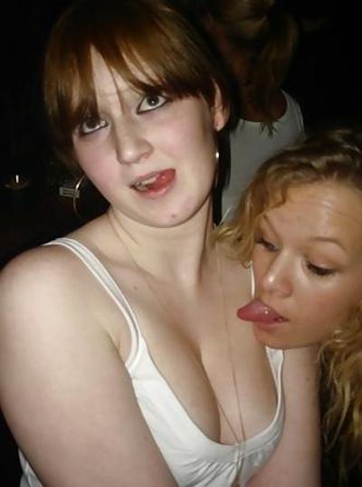 25P Danish teens & women-121-122-nude bra panties tongue 