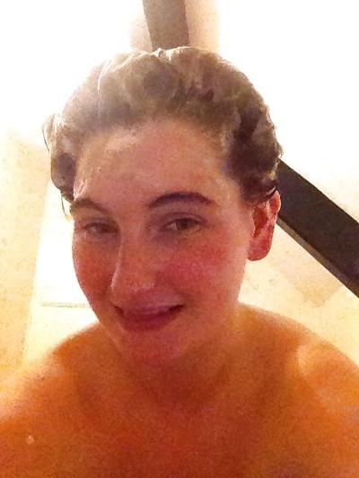 17P Gf bath time pics