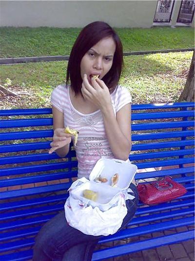 25P Ladyboy Earn from Bangkok