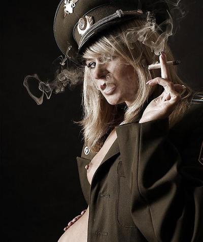 20P Smoking Girls By Blondelover