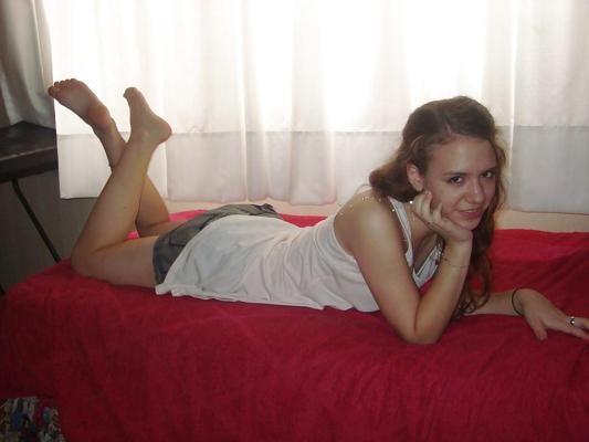 25P Les pieds de Belu.