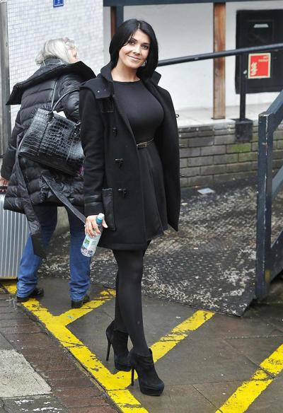 25P Celebs n amateur in tights