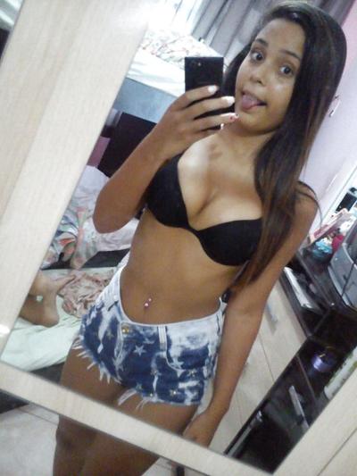 9P Cute girls beach