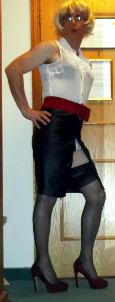 5P Secretary Jenny needs some cock 