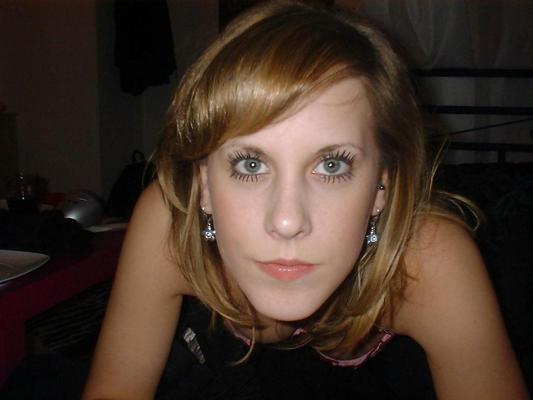 25P Amateur Teen's 56